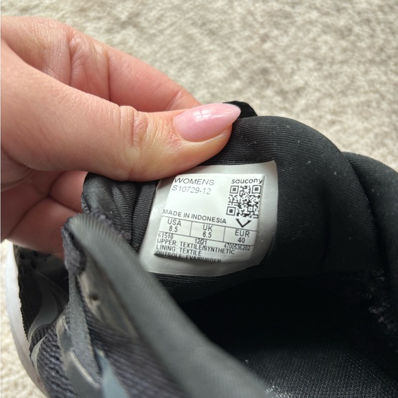 Saucony Women’s Ride 15 Running Shoe 8.5 - Picture 8 of 9